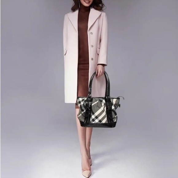 Burberry black beat check nylon and patent leather LOWRY tote - Picture 1 of 14